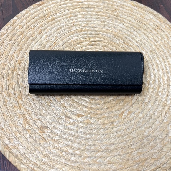 Burberry Spellout Hard Cover Signature Sunglasses Case - Picture 7 of 14